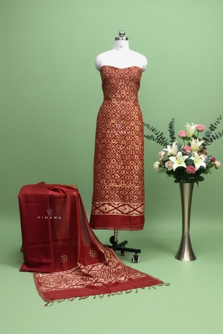 Premium Maheswari Silk Batik Print Salwar Suit – Dark Red with Gicha Border